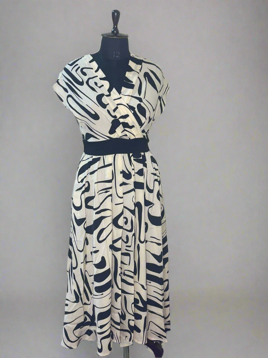 Creme-Black Abstract Dress